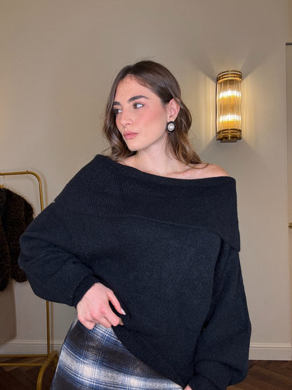 Maglione Noir by Lumina