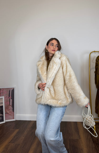 Pelliccia “Ivory Club”