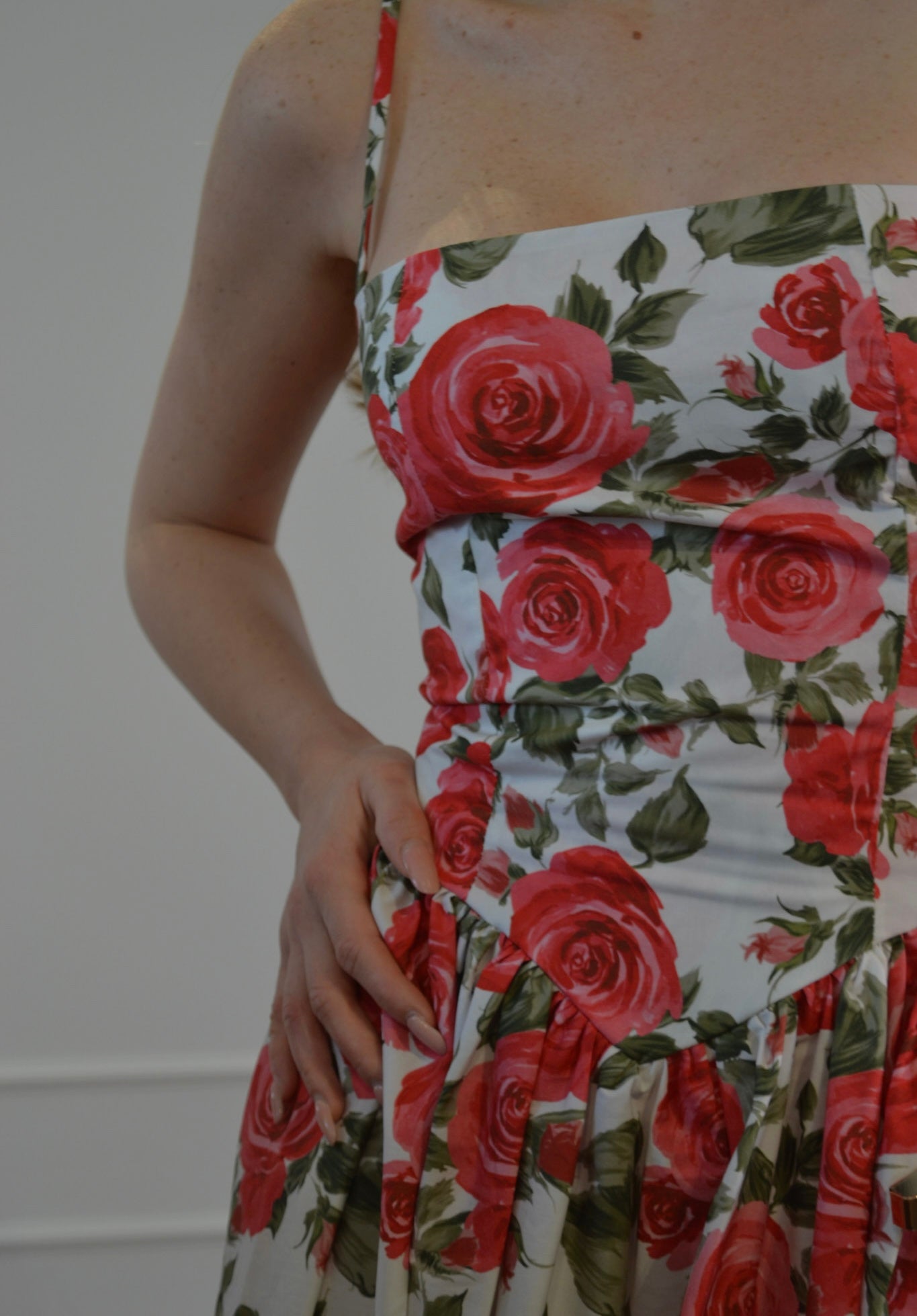 Abito Rose by Lumina