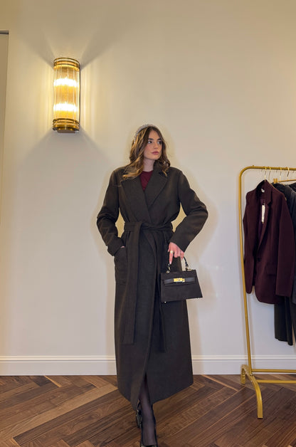 Cappotto Lungo con Cintura – Élégance Parisienne