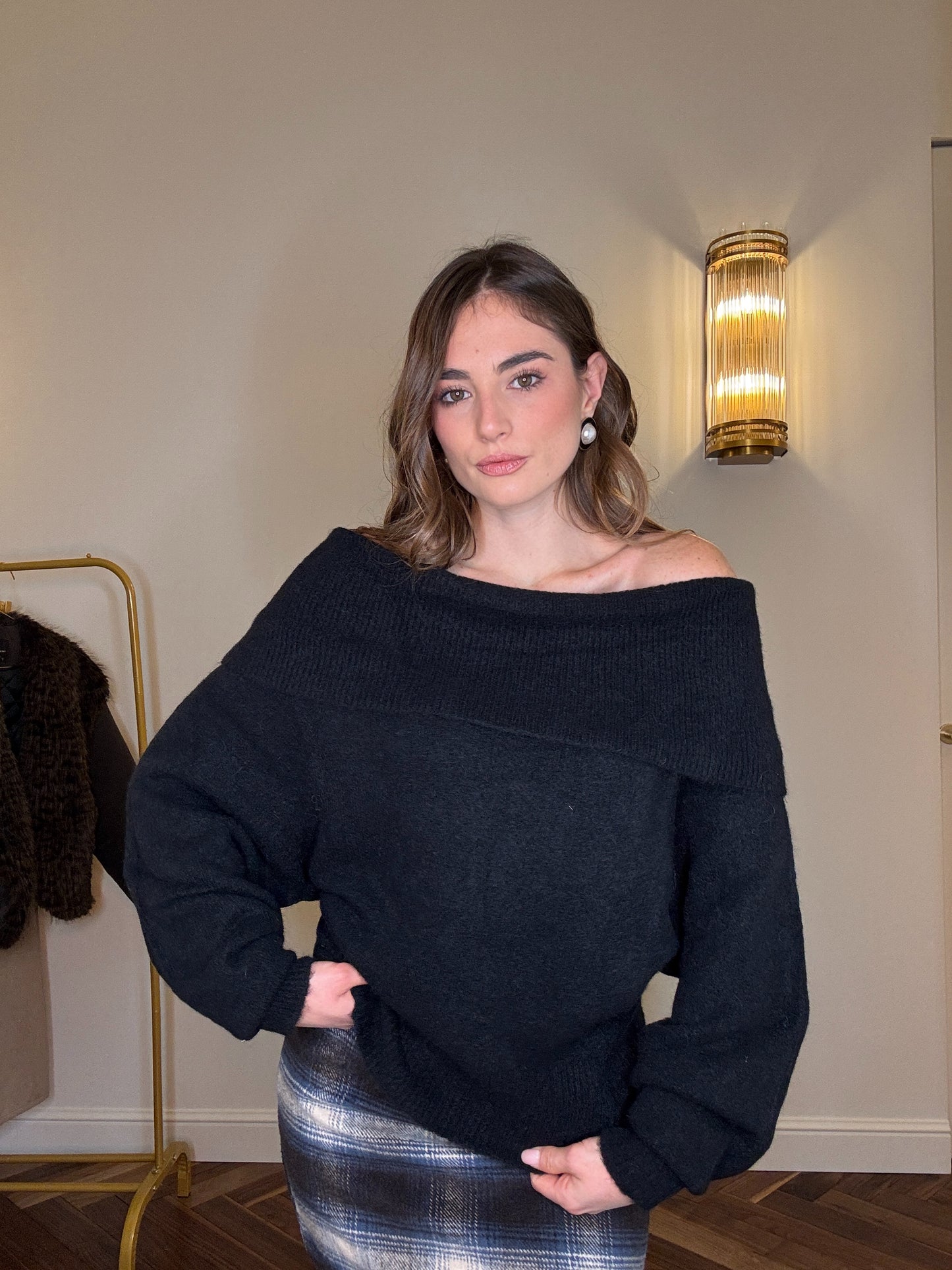 Maglione Noir by Lumina