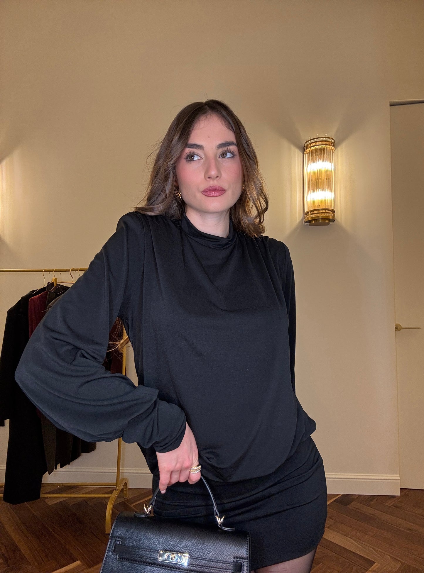 Abito Nero Schiena Scoperta – Chic